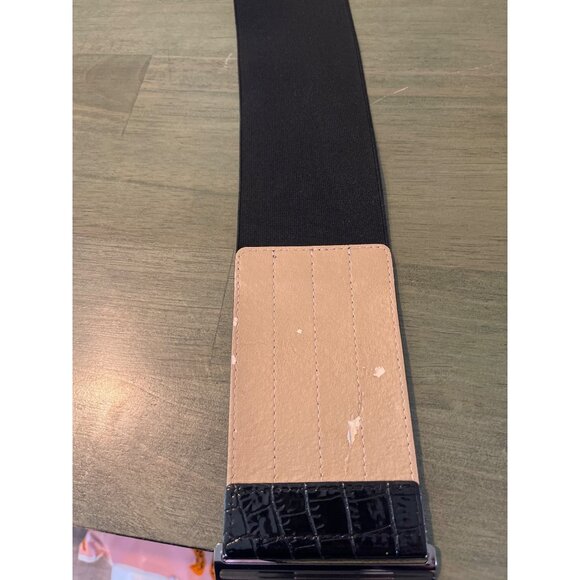 Express M/L Black Croc Texture Stretch Belt With Silver Clasp Closure - Picture 5 of 6